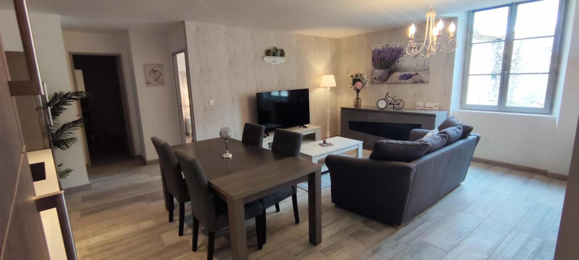 Apartment Charme De La Provence Classe 3 Etoiles *